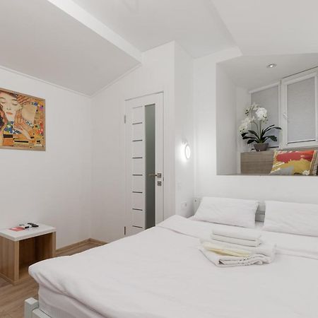 Apart Hotel Lyon D'Opera Odessa Ngoại thất bức ảnh