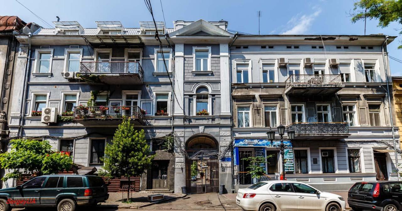 Apart Hotel Lyon D'Opera Odessa Ngoại thất bức ảnh