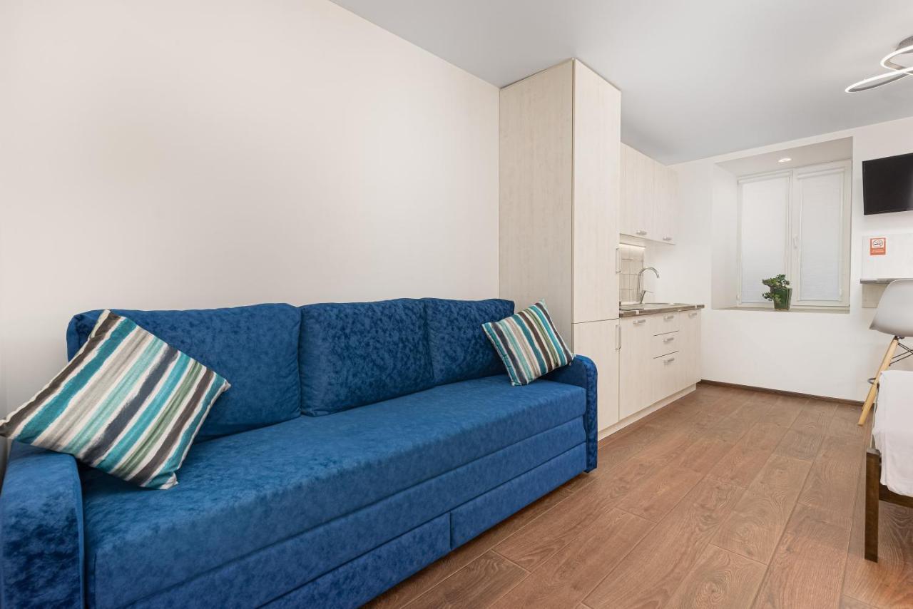 Apart Hotel Lyon D'Opera Odessa Ngoại thất bức ảnh