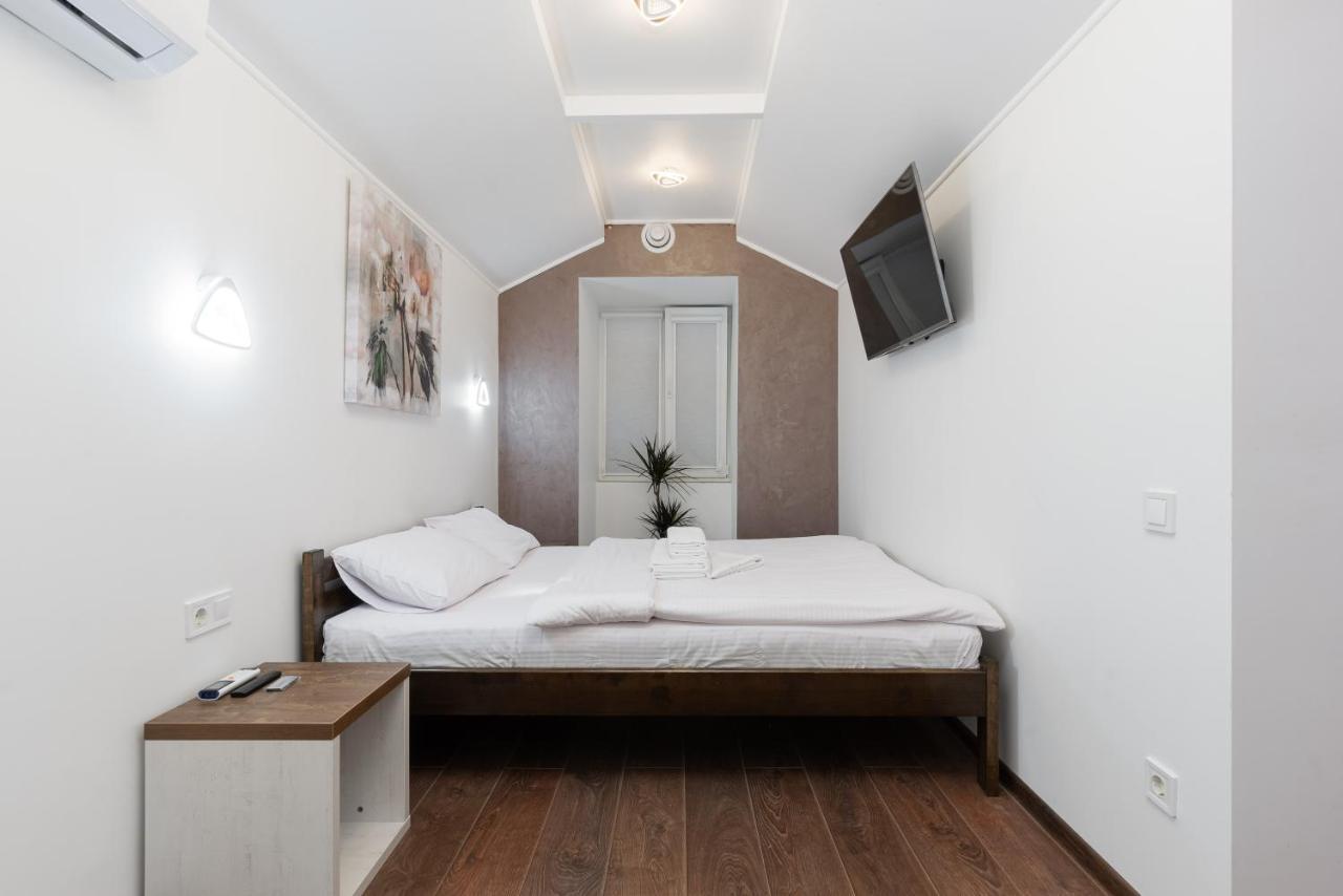 Apart Hotel Lyon D'Opera Odessa Ngoại thất bức ảnh