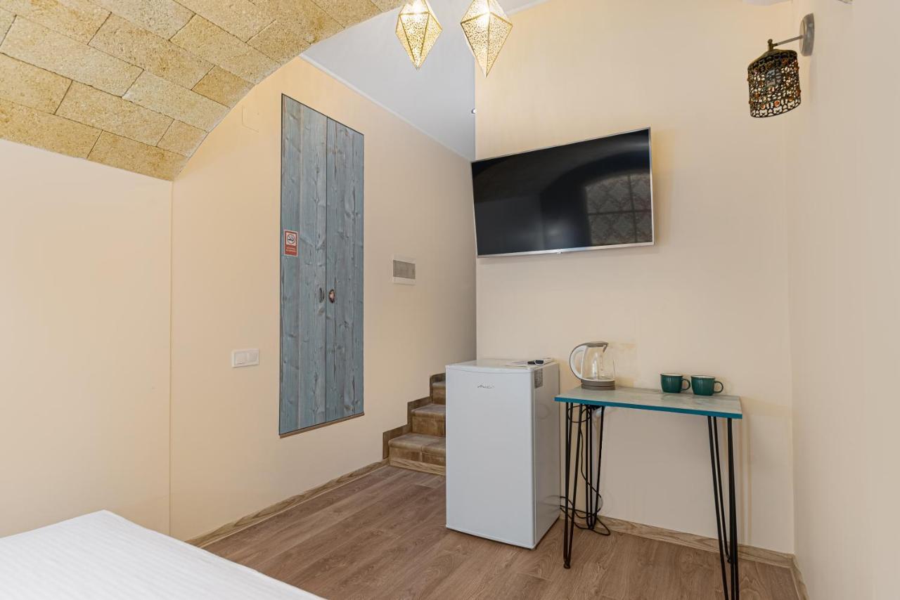 Apart Hotel Lyon D'Opera Odessa Ngoại thất bức ảnh