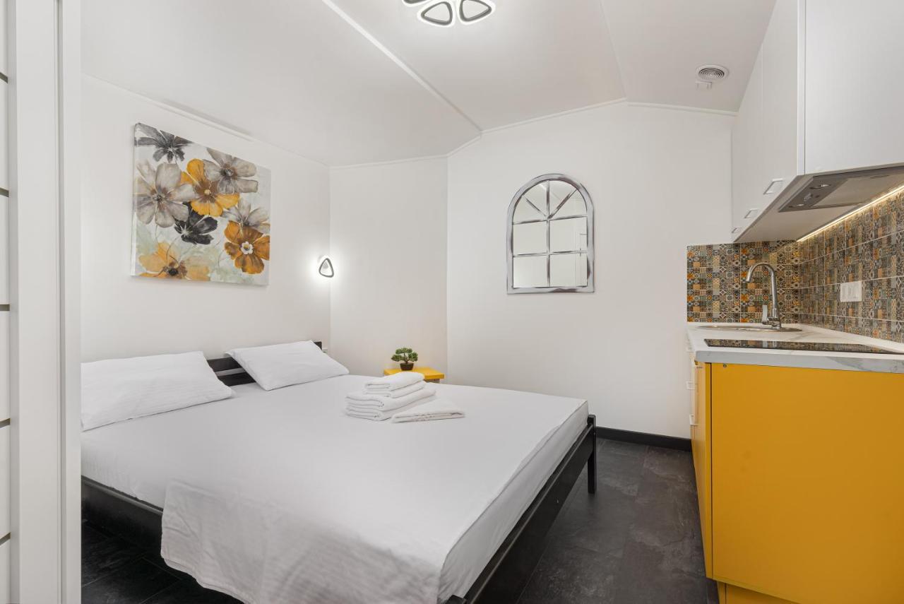 Apart Hotel Lyon D'Opera Odessa Ngoại thất bức ảnh